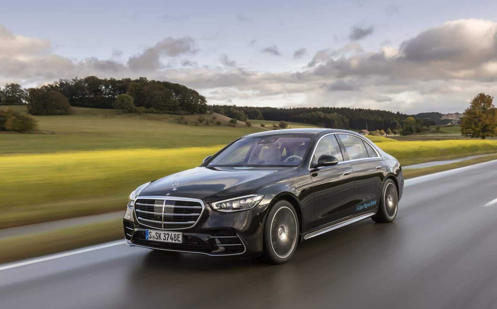 Mercedes-Benz S-Klasse Plug-In-Hybrid oder Stern mit Stecker