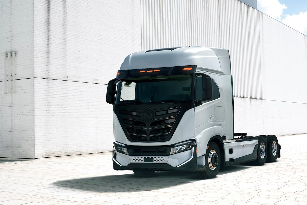 E.ON baut Wasserstoff-Infrastruktur für Nikola-Trucks