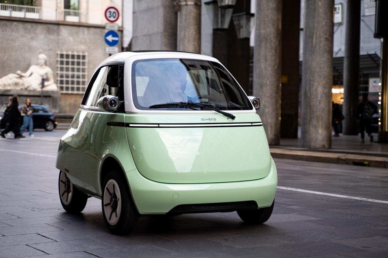 Micro Mobility stellt Details und Varianten des Retro-Stromers Microlino vor