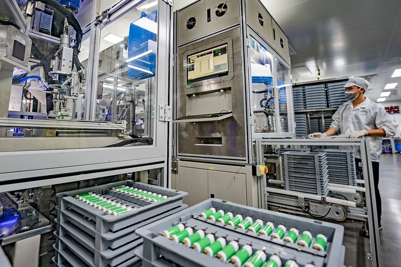 Hina testet Natrium-Ionen-Batterien in Elektroauto