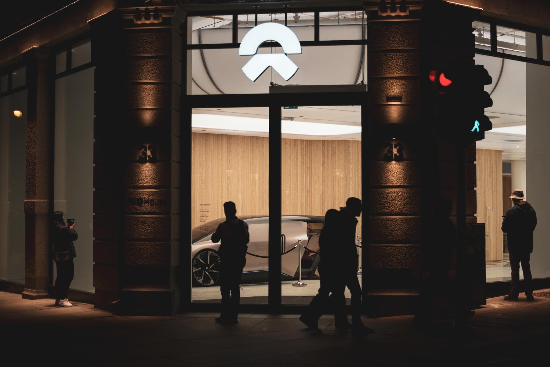 Nio in Deutschland tief in den roten Zahlen