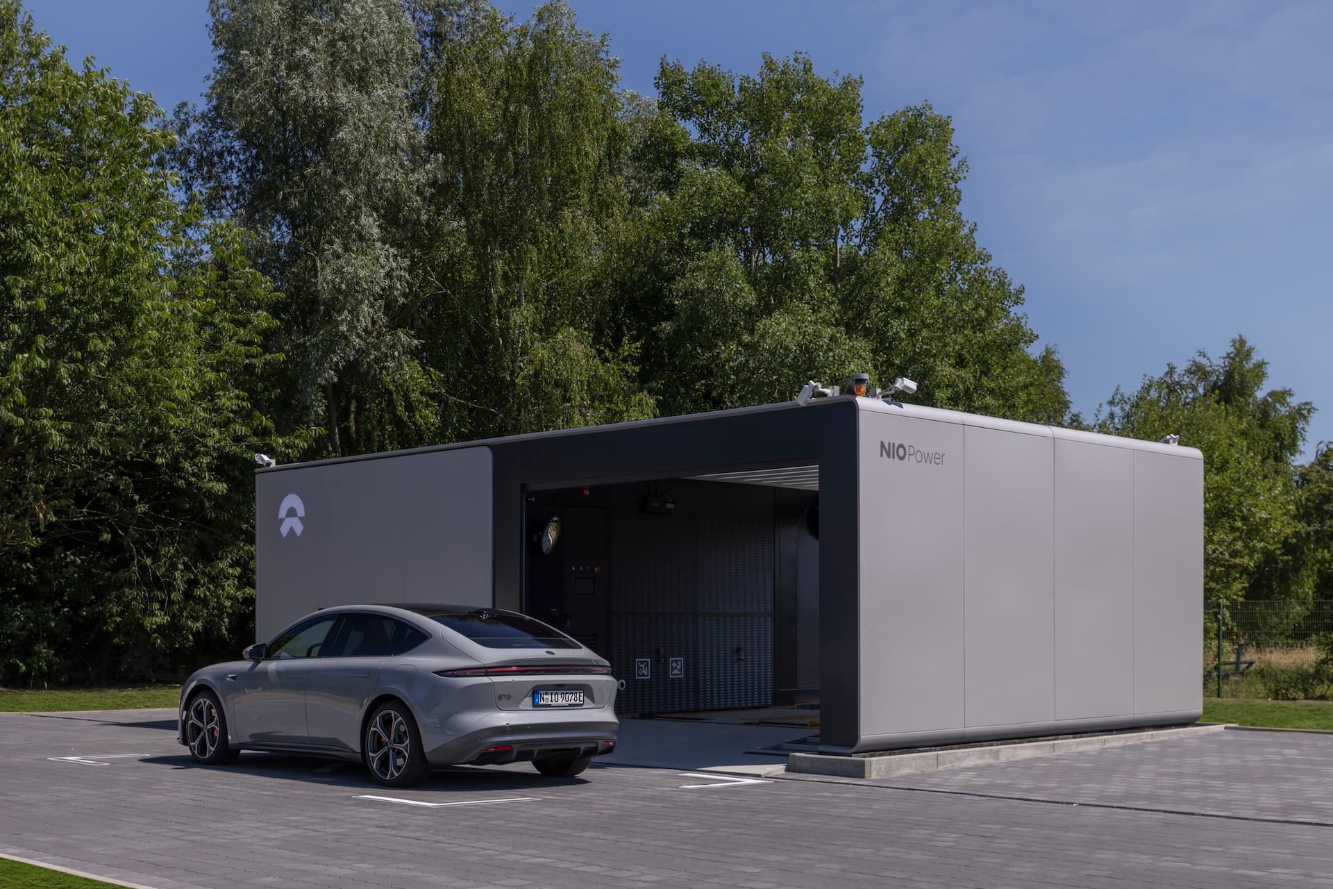 Nio und Lotus kooperieren künftig bei Akku-Wechselstationen