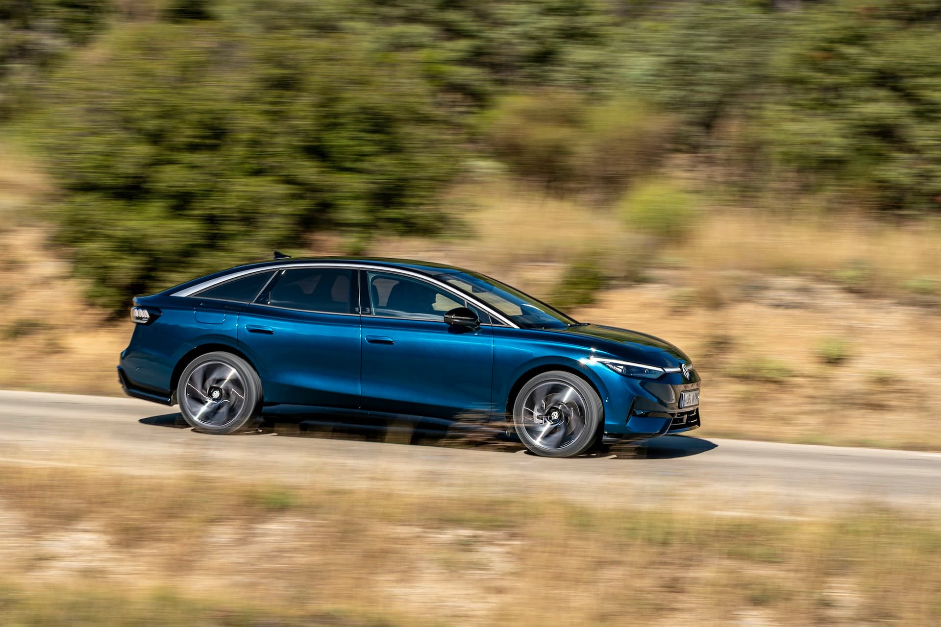 VW blickt auf zwei Millionen E-Auto-Auslieferungen seit 2013