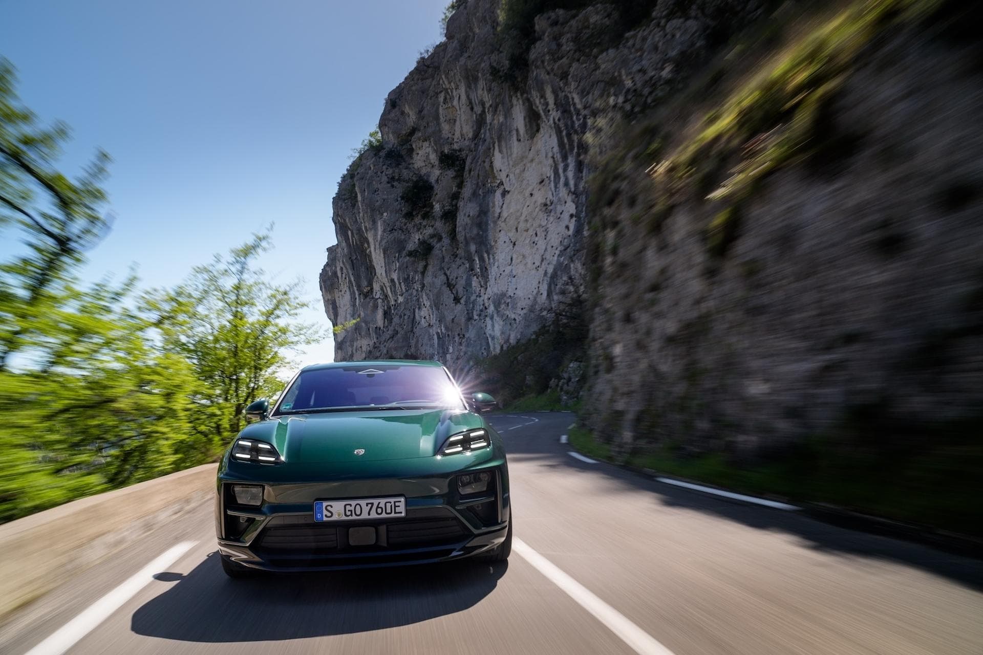 Förderlücke ermöglicht Zuschüsse für E-Luxusautos