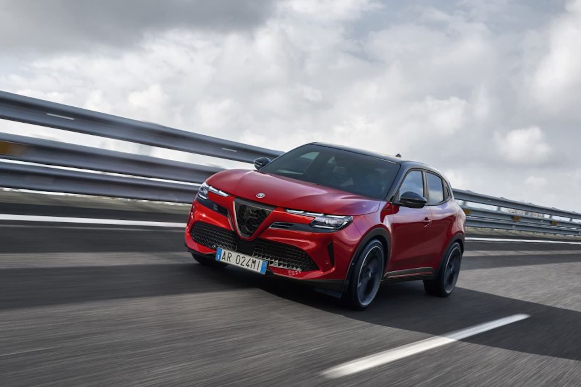 Alfa Romeo Junior: Topvariante Veloce kommt auf 280 PS