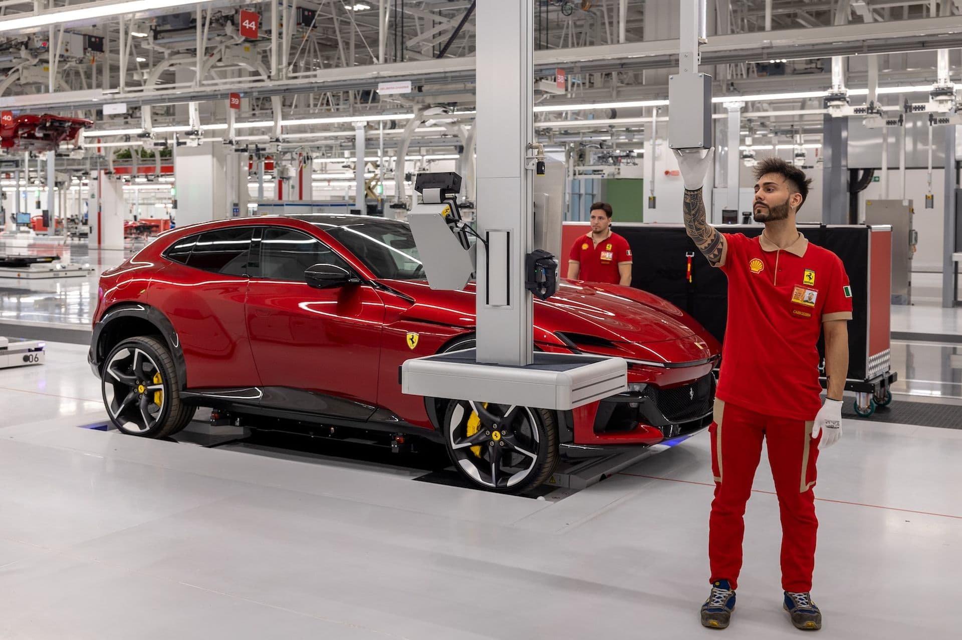 Ferrari wird elektrisch: Erst die Produktion, dann die Autos