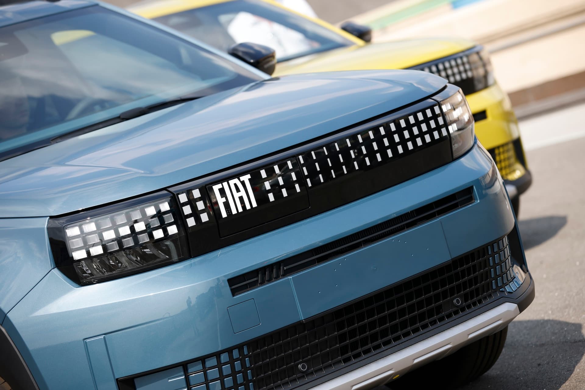 Fiat erwartet deutlich günstigere Akkus für Elektroautos bis 2027