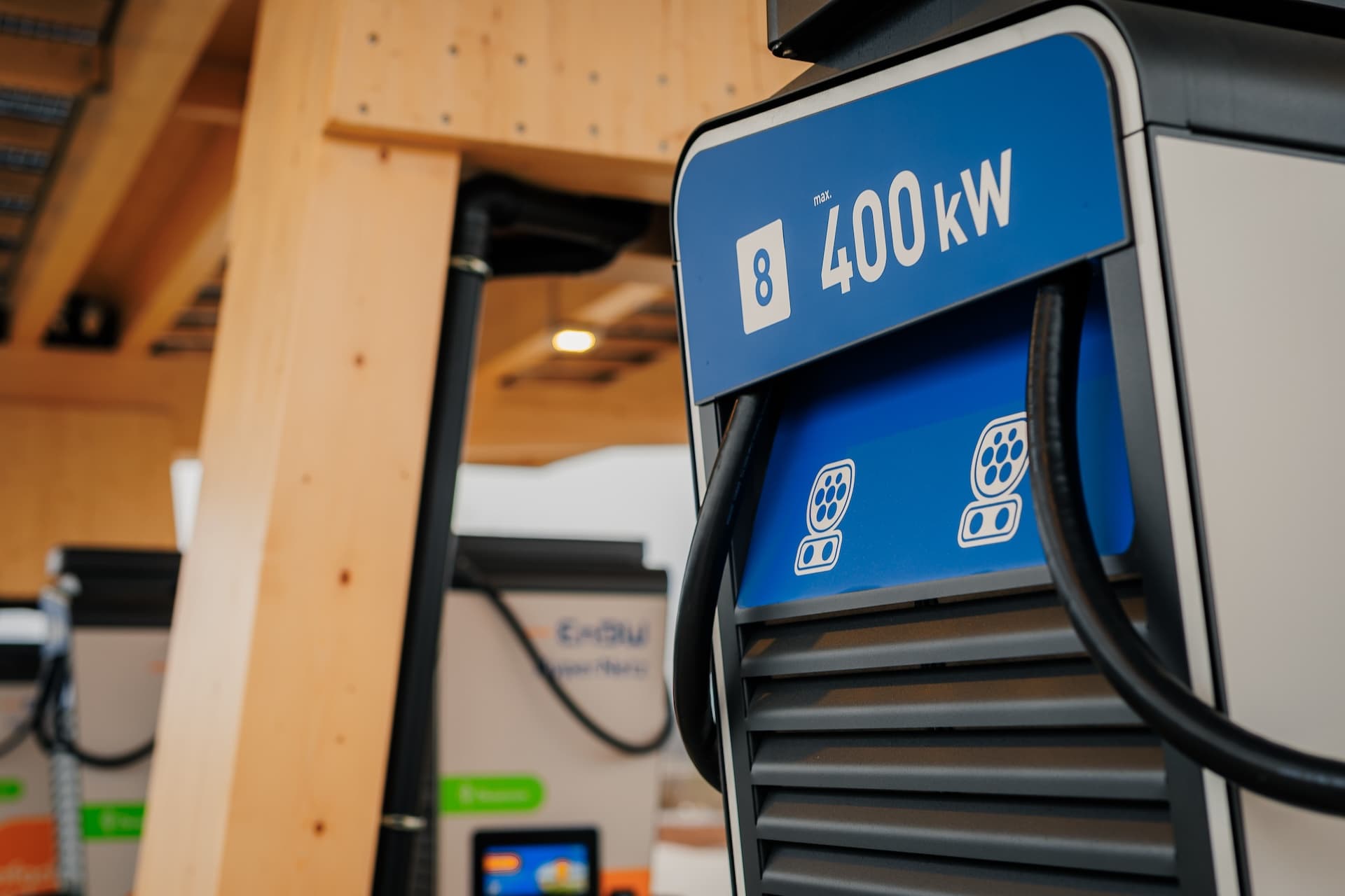 Zahl der Schnellladepunkte steigt in einem Jahr um 39 Prozent