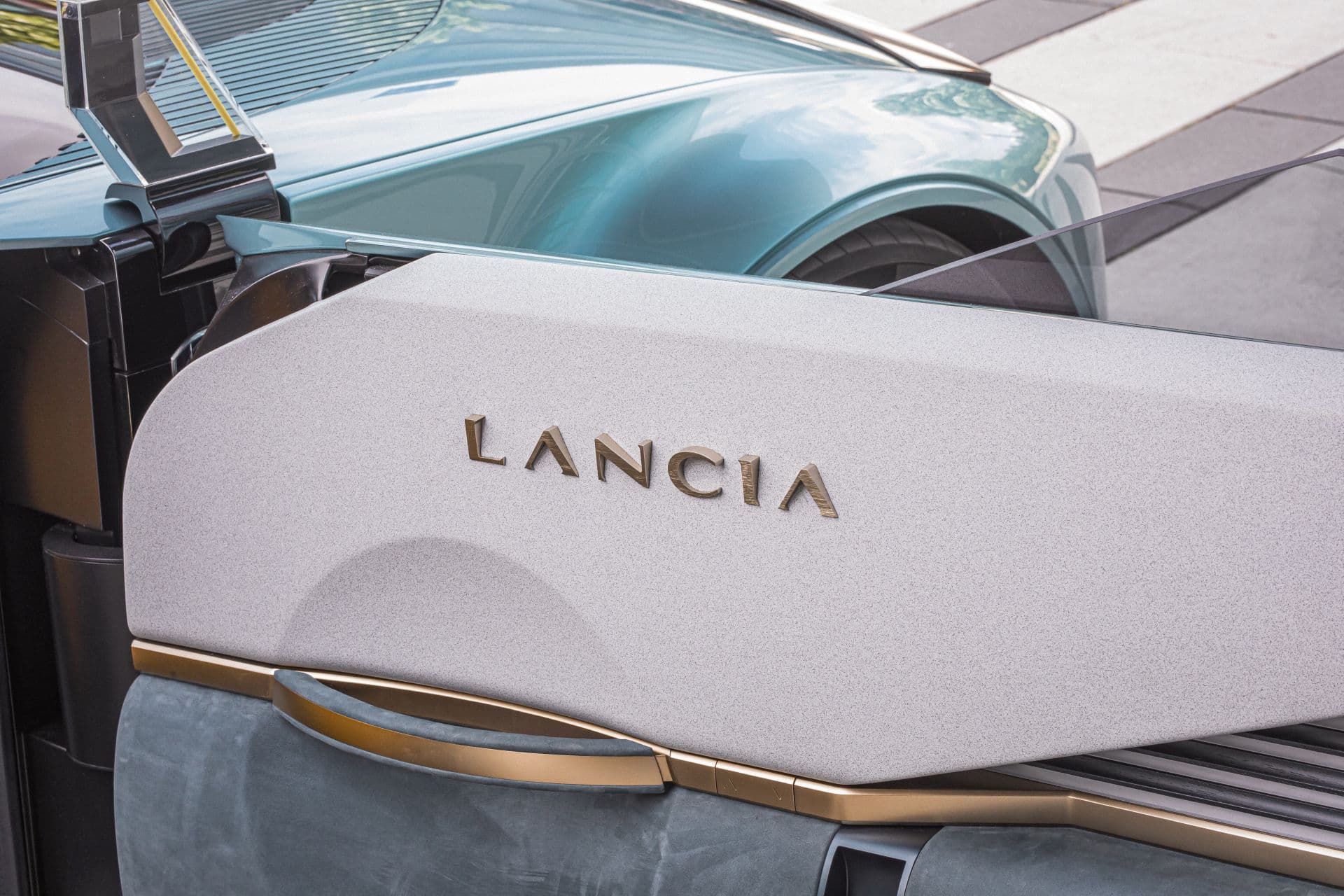 Lancia Gamma soll nun doch auch als Hybrid erscheinen