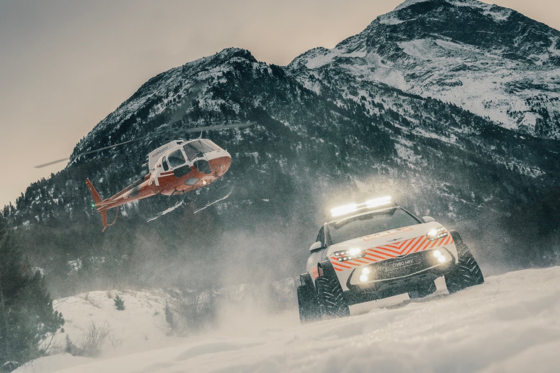 Genesis zeigt GV60 als Elektro-Schneemobil für Notfälle