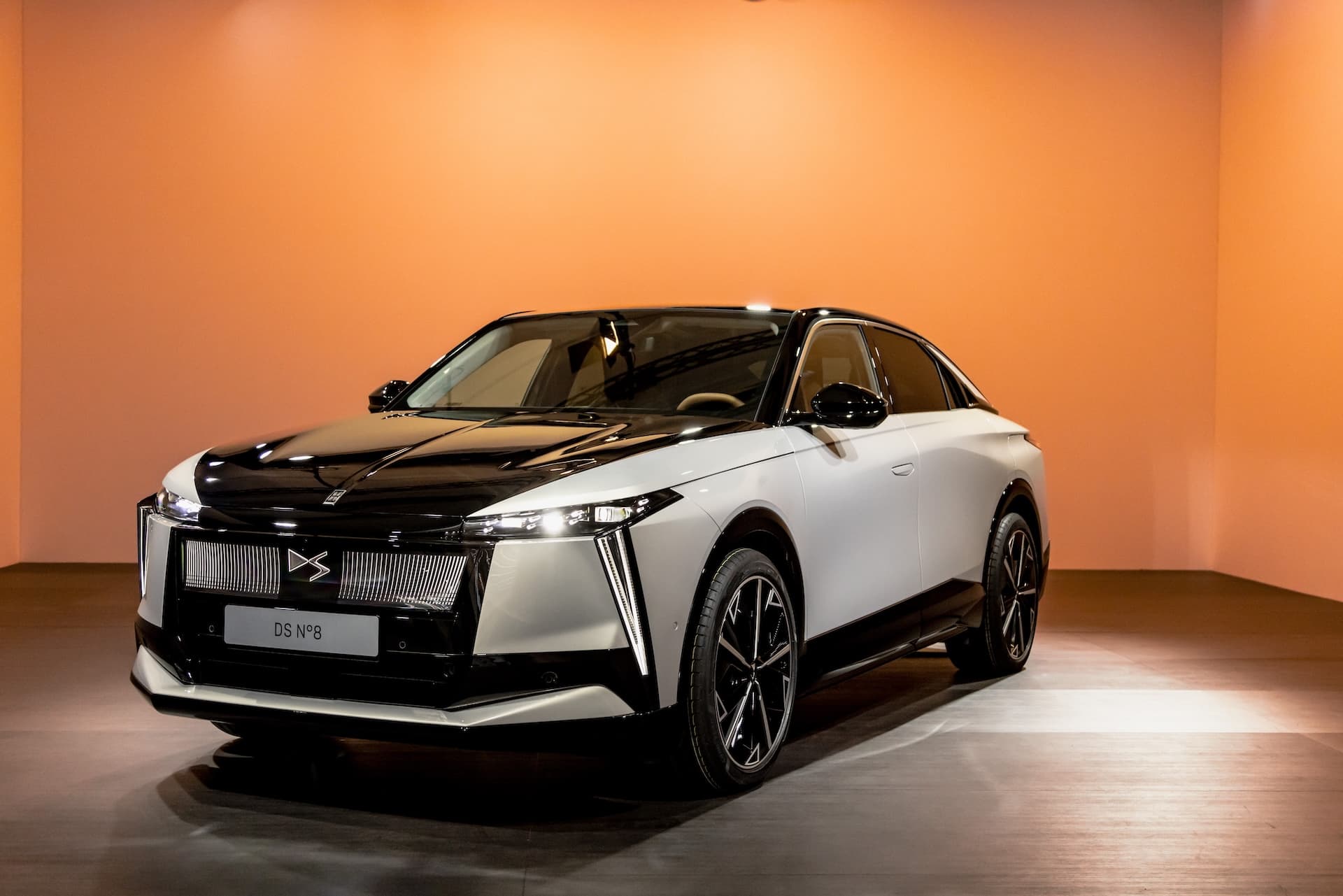 E-Limousine DS N°8 kann ab 57.700 Euro bestellt werden