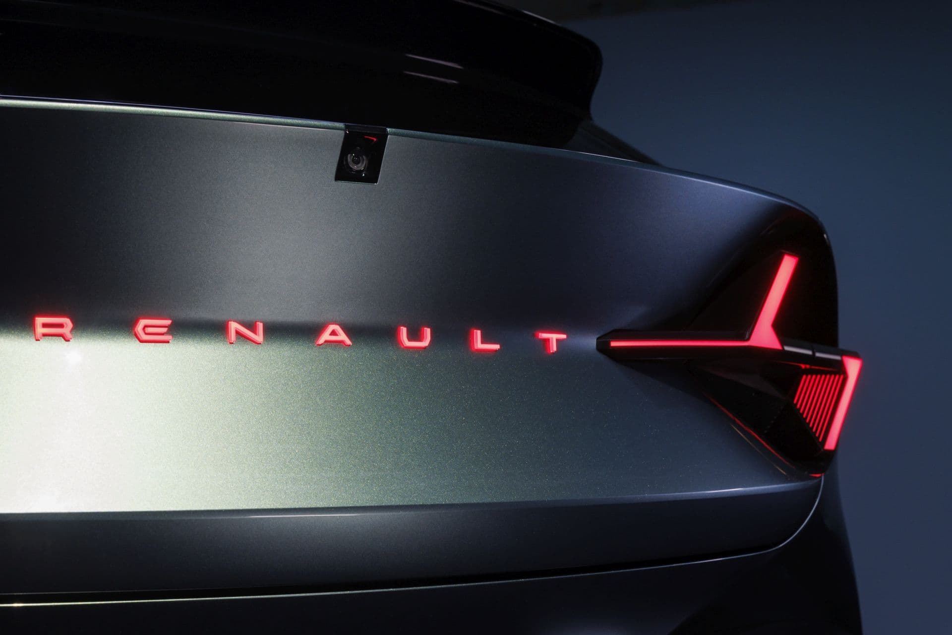 Renault prüft Fertigung kompakter E-Autos in Spanien