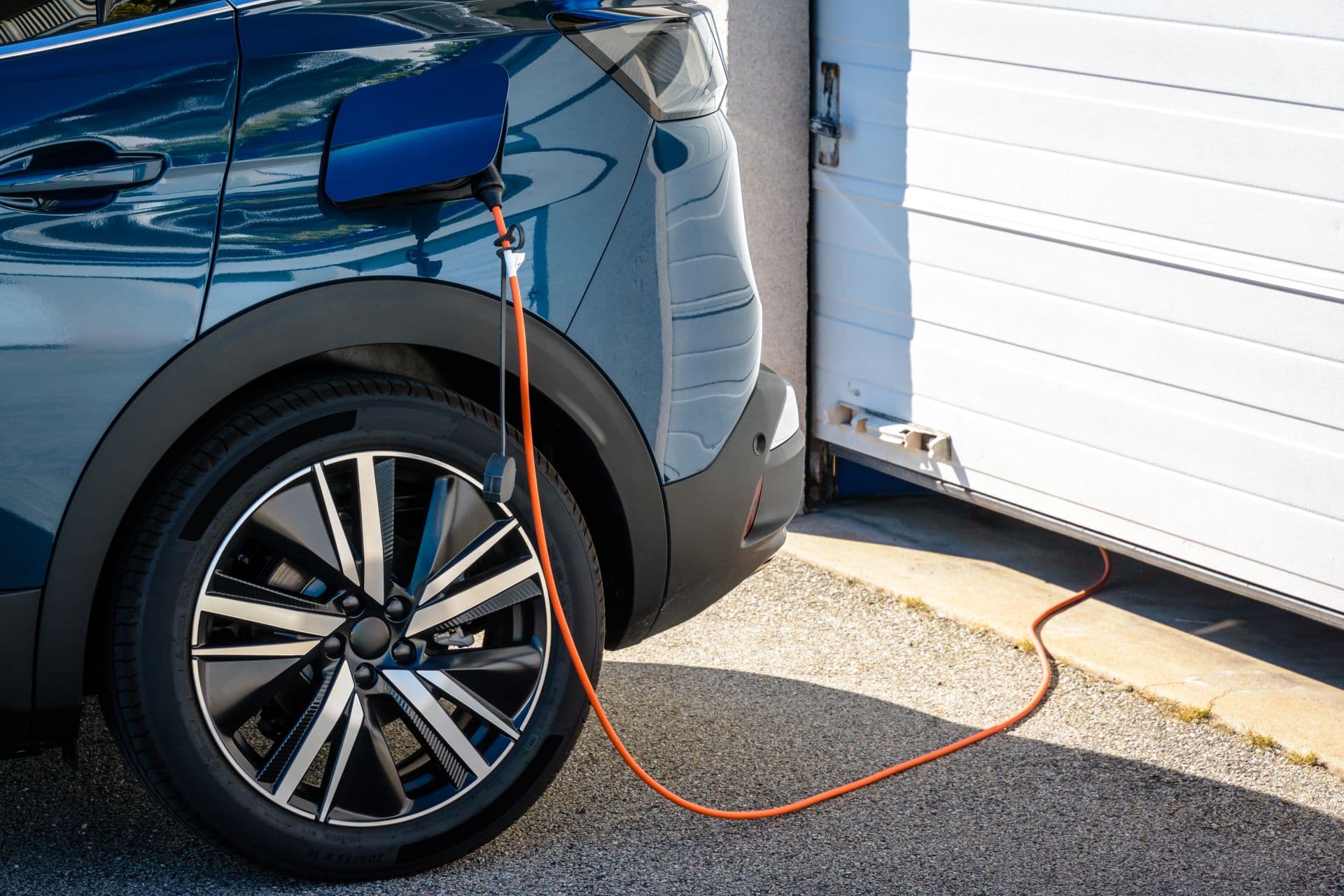 Dynamische Netzentgelte entlasten Stromnetze und senken Kosten für Endkunden