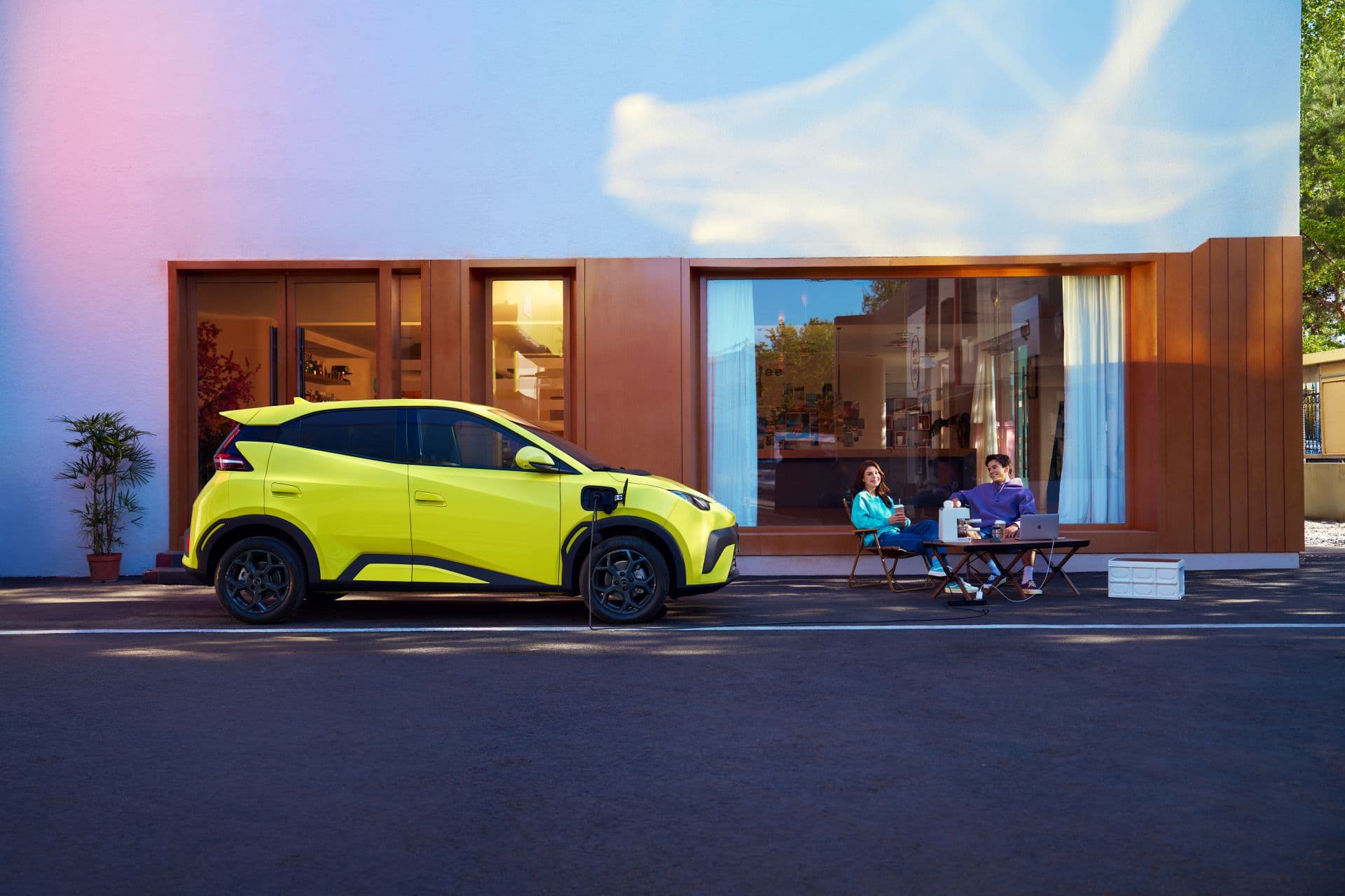 E-Auto-Interessierte denken um – BYD rückt in die Spitzengruppe vor