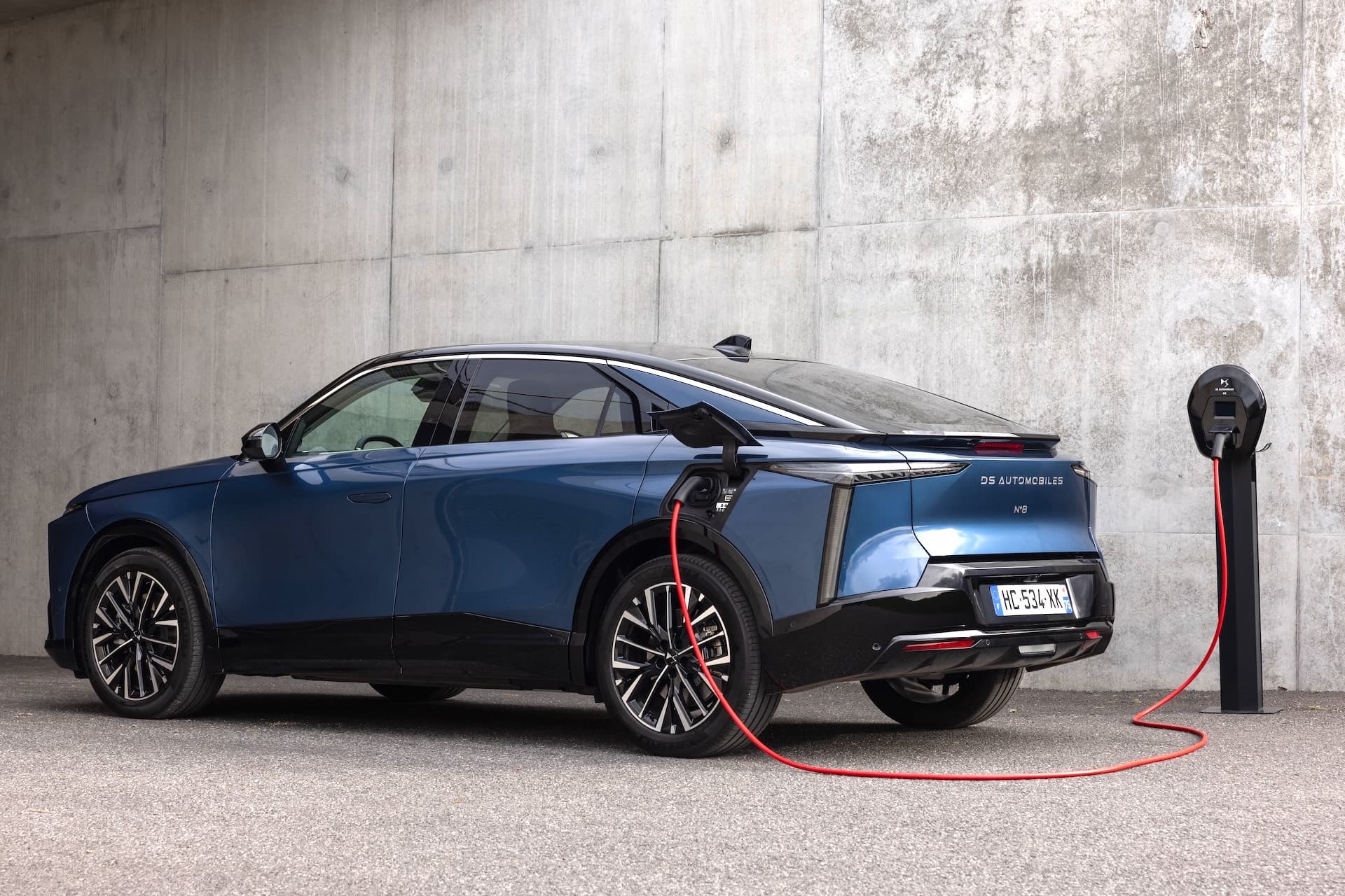 DS N°8: Allradvariante jetzt in günstigerer Basisversion