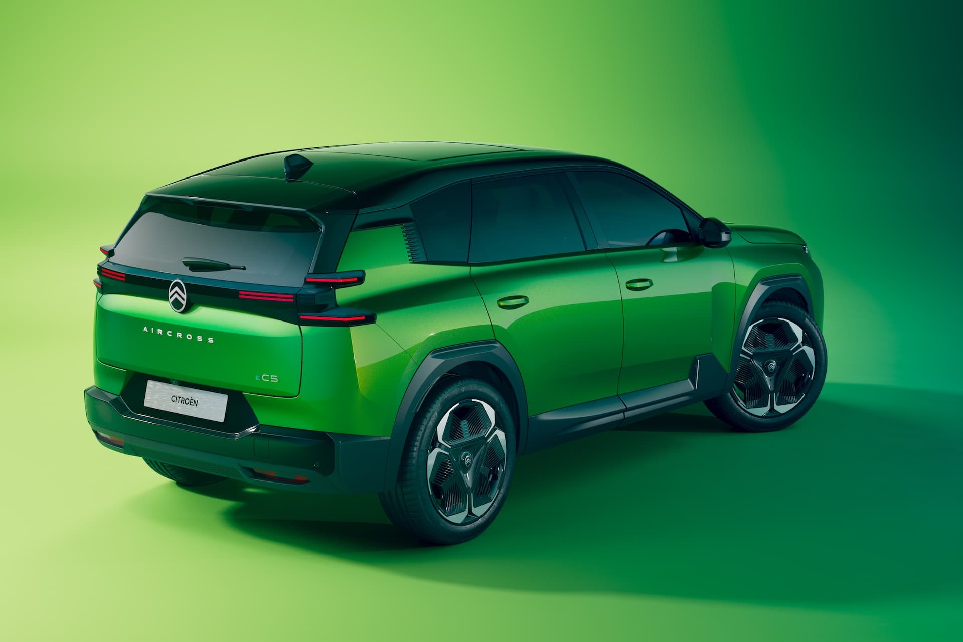 Citroën preist neuen C5 Aircross Electric bei 42.590 Euro ein