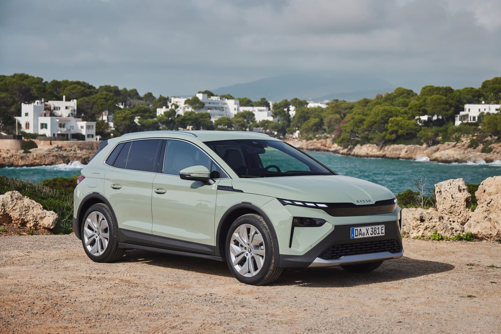 Škoda Elroq und Enyaq in neuen Allradversionen erhältlich