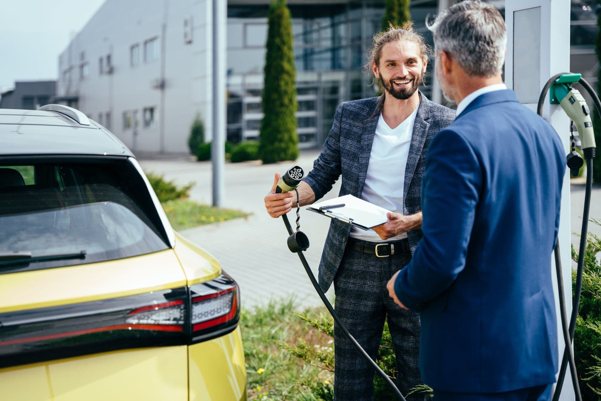 Dudenhöffer fordert Ende der E-Auto-Prämie