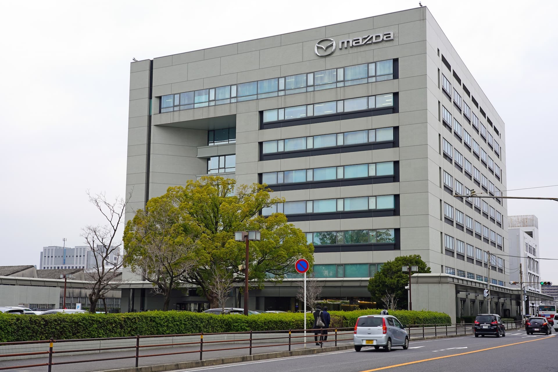 Toyota und Mazda testen Stationärspeicher aus Fahrzeugbatterien