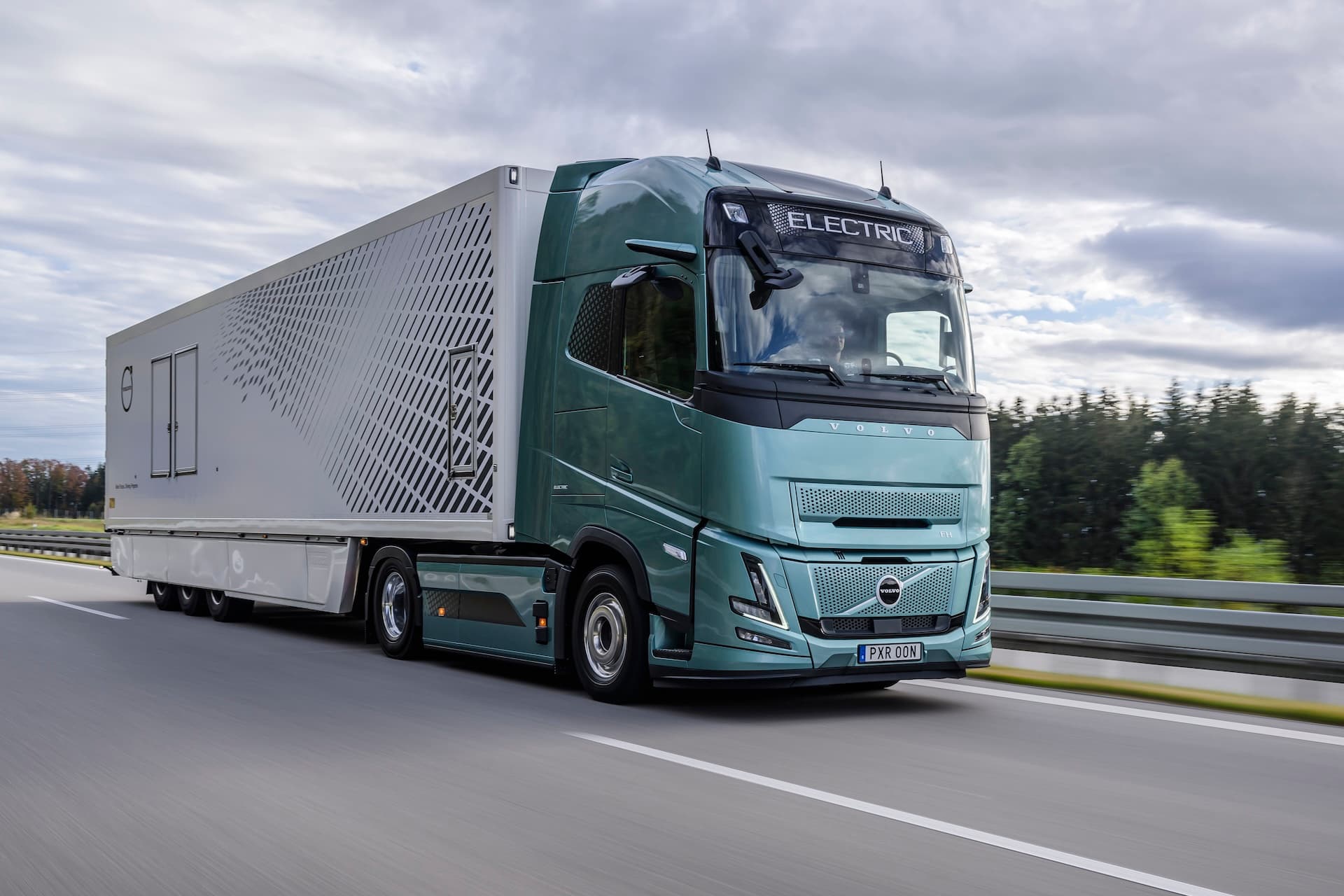 Wie die eTrucker App Ladekosten im Fernverkehr senkt