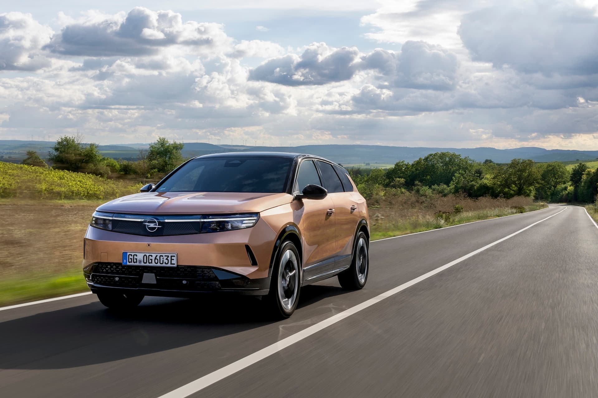 Opel legt nach: Grandland kommt jetzt fast 700 km weit
