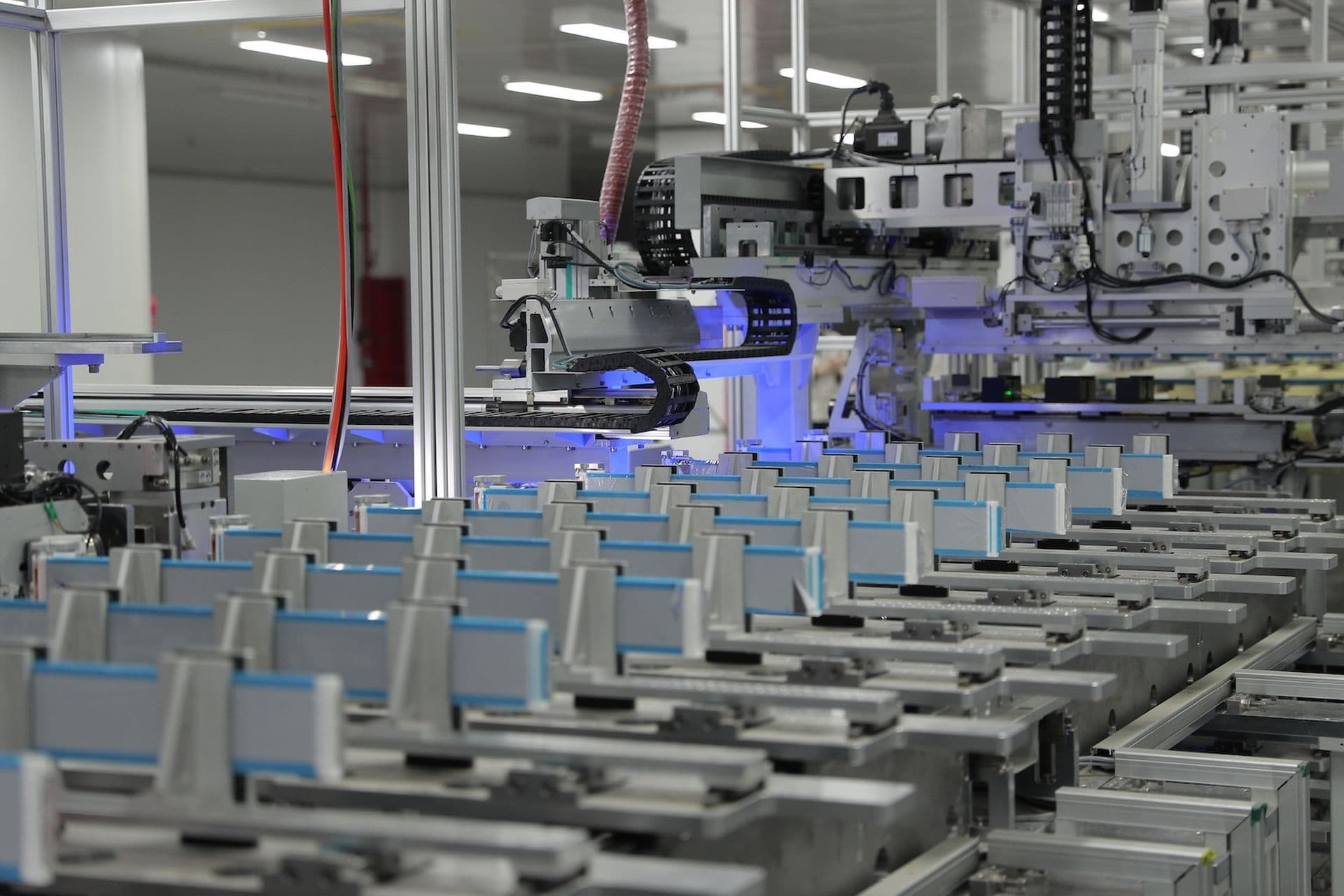 BYD präsentiert neue, schnellladende Blade-Batterie