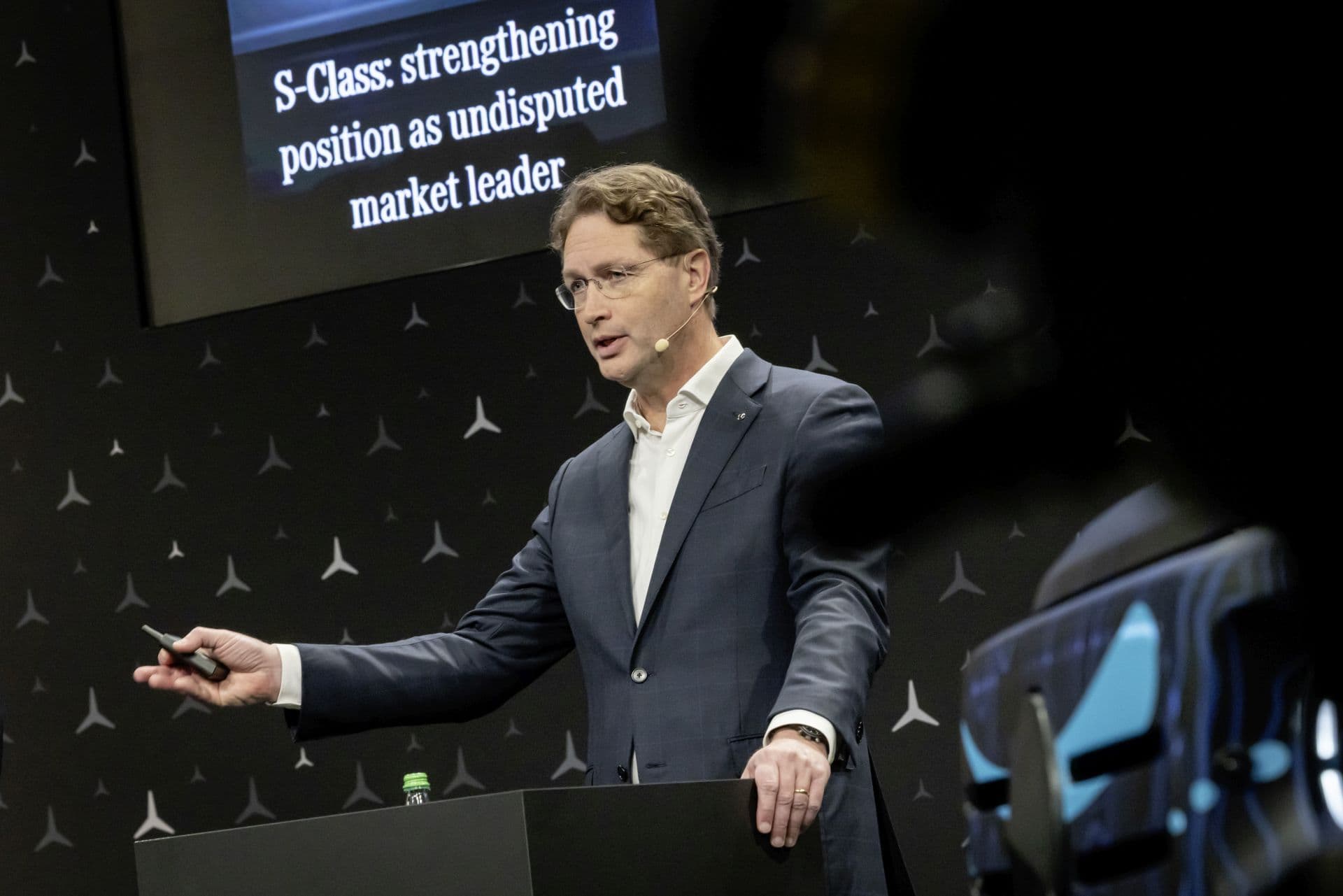 Mercedes prüft Einstieg in Verteidigungsbranche