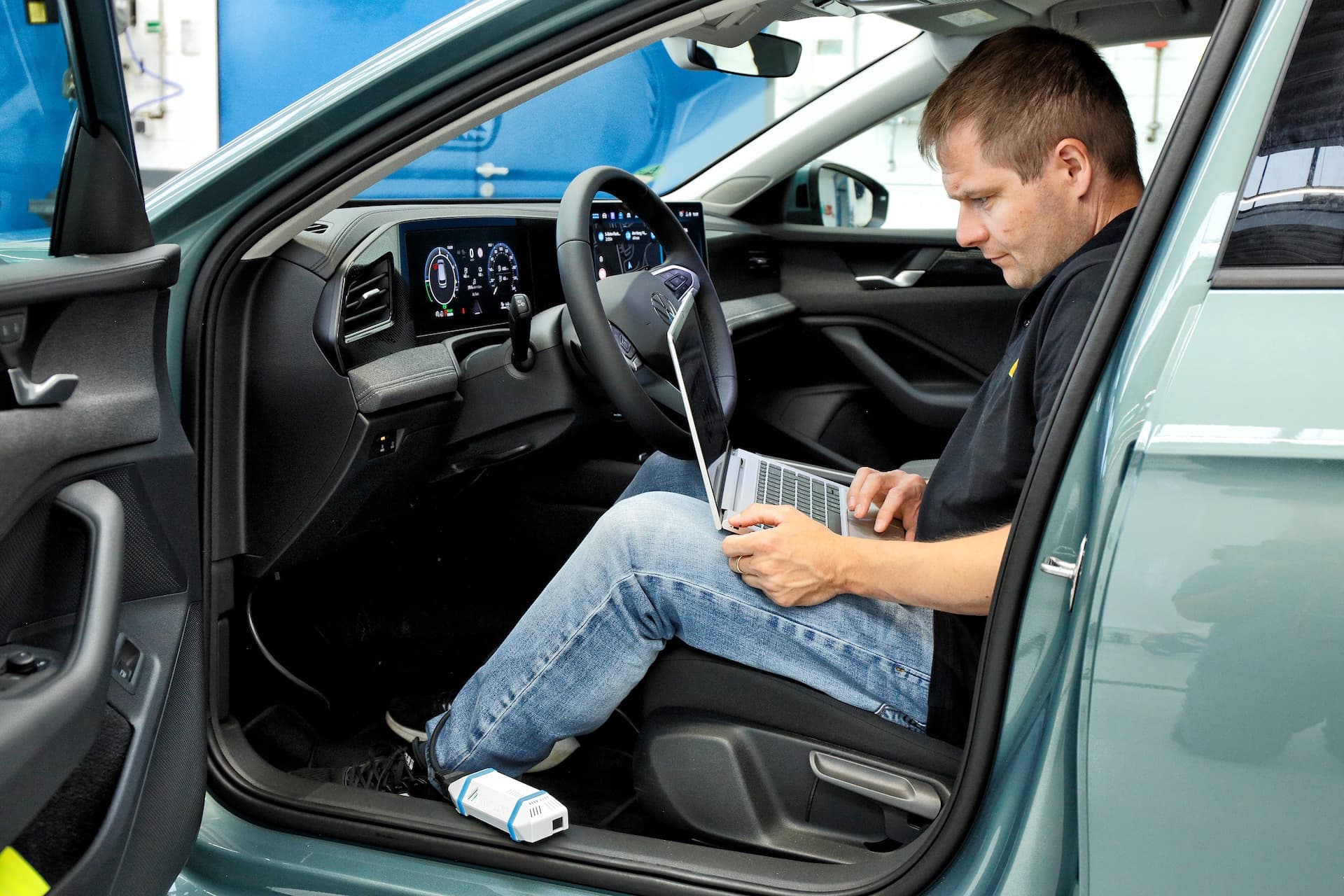 Cover Image for ADAC: Batterien von Plug-in-Hybriden altern sehr unterschiedlich