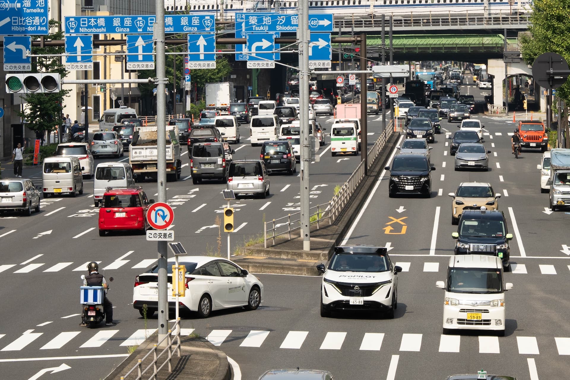 Mercedes, Nissan und Stellantis investieren in KI-Unternehmen Wayve