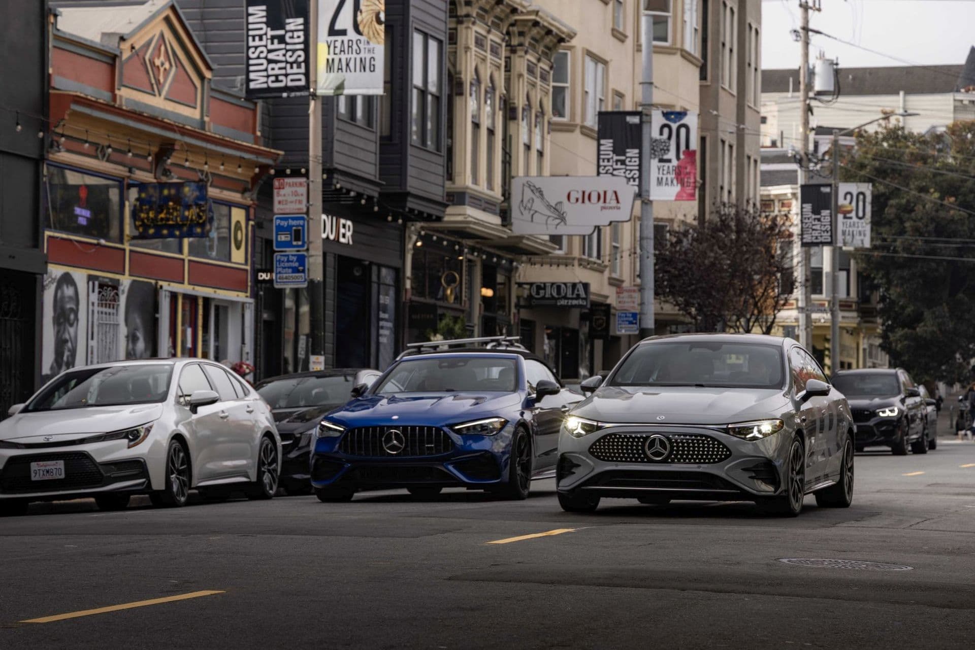 Mercedes: Marge unter Druck, Elektroauto-Nachfrage springt an