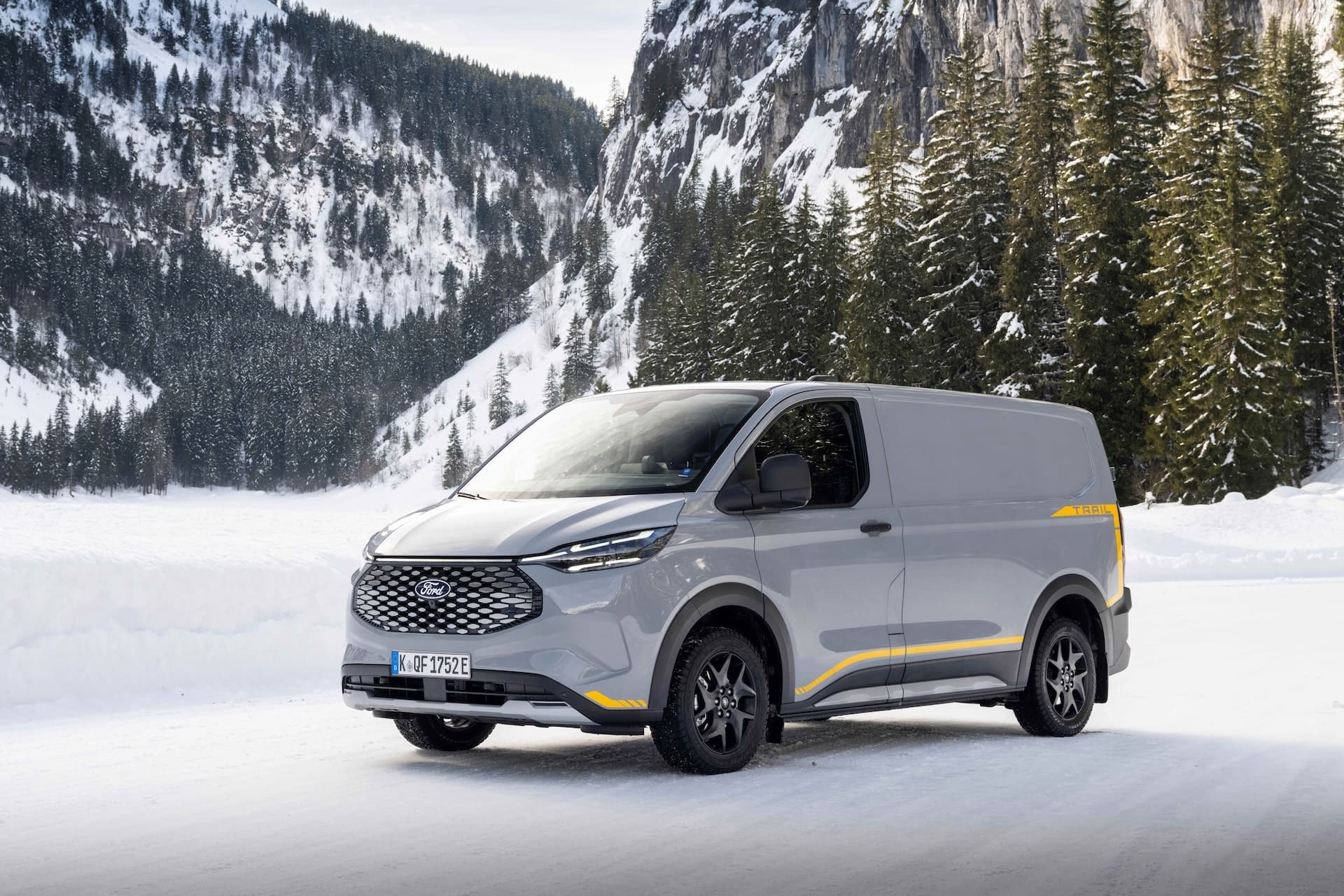 Ford stattet E-Transit mit Allradantrieb und mehr Reichweite aus