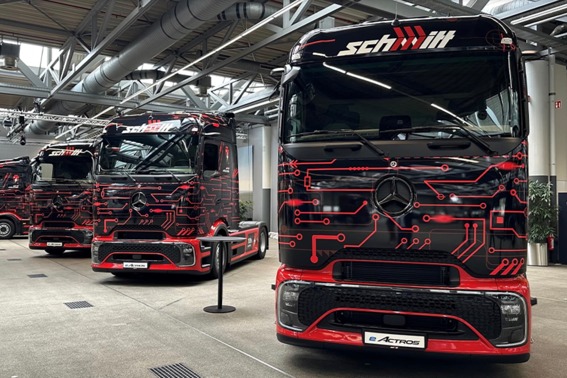 Logistikfirma und ihre Fahrer profitieren von Elektro-Lkw