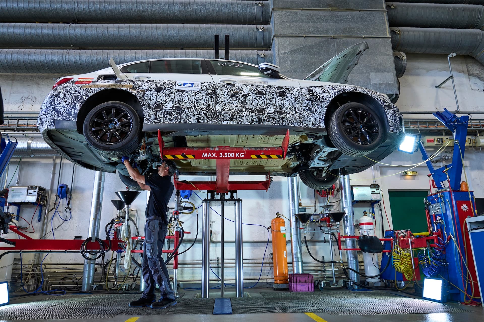 BMW errichtet neues Zentrum für Kreislaufwirtschaft in Wackersdorf