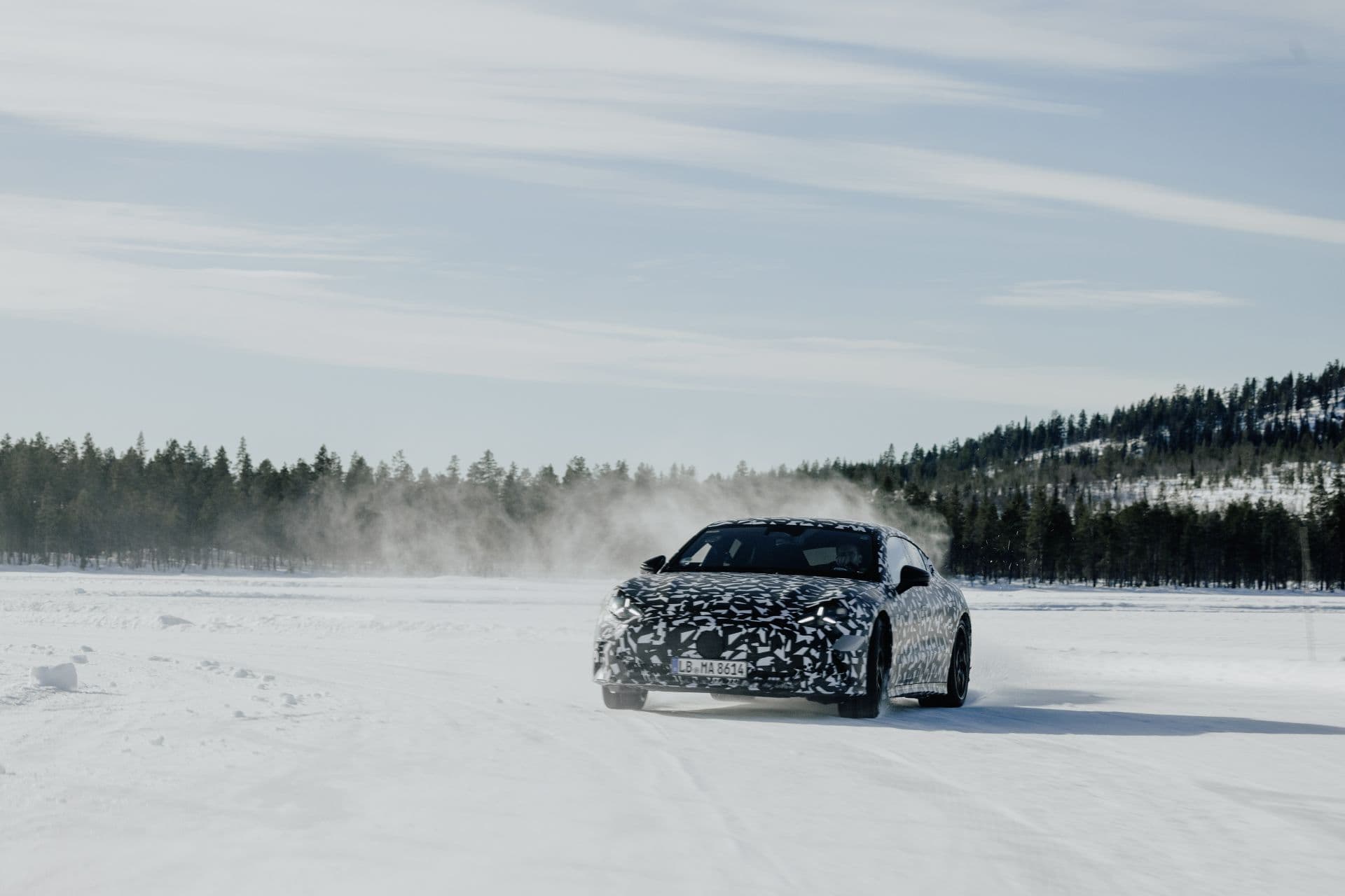 Mercedes-AMG GT 4-Türer Coupé überzeugt in Wintertests