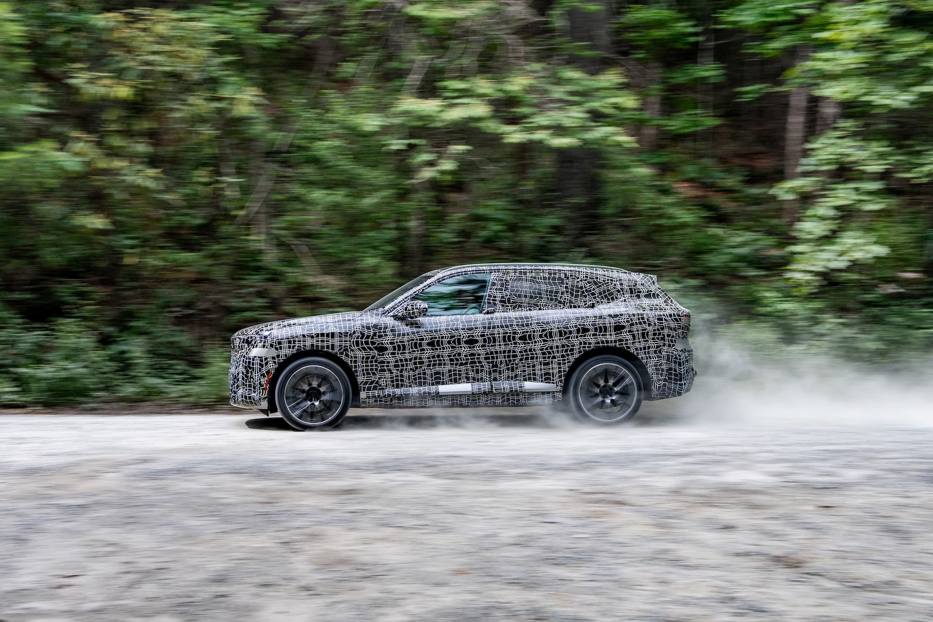Rekord-Akku: Neuer BMW iX5 geht in die finale Testphase