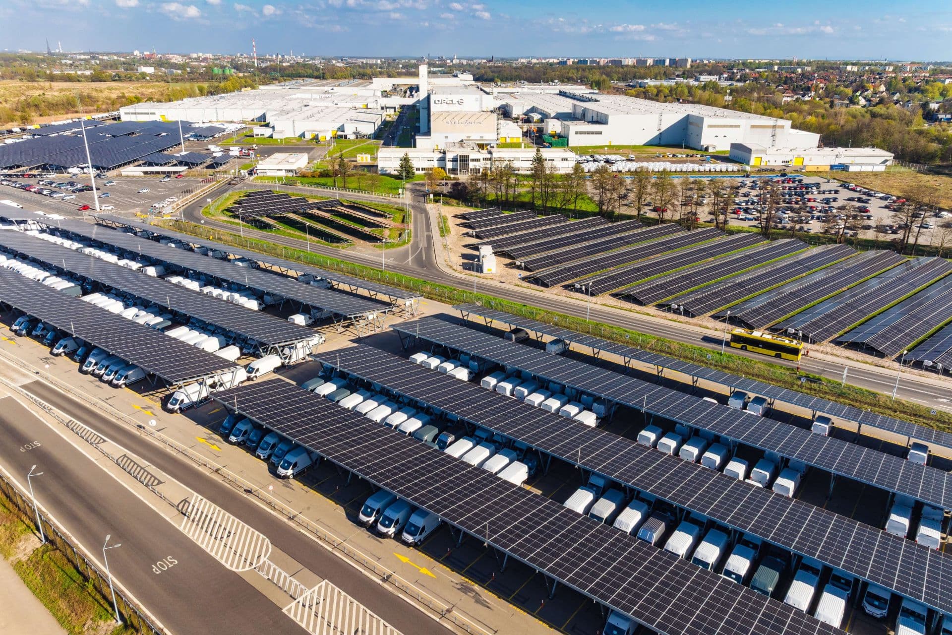 Stellantis investiert in Energiewende seiner Fabriken