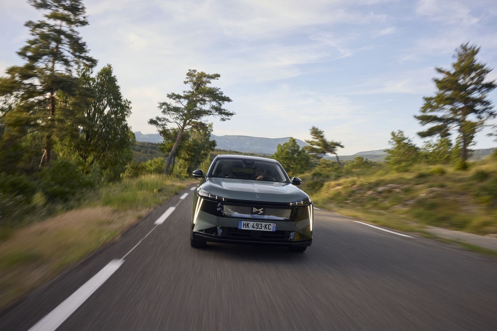 DS N°7 im Fahrbericht: Neue Plattform, altes Problem