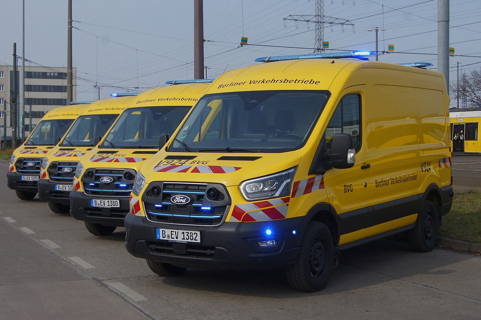 Ford Pro elektrifiziert BVG-Flotte mit 131 E-Transportern