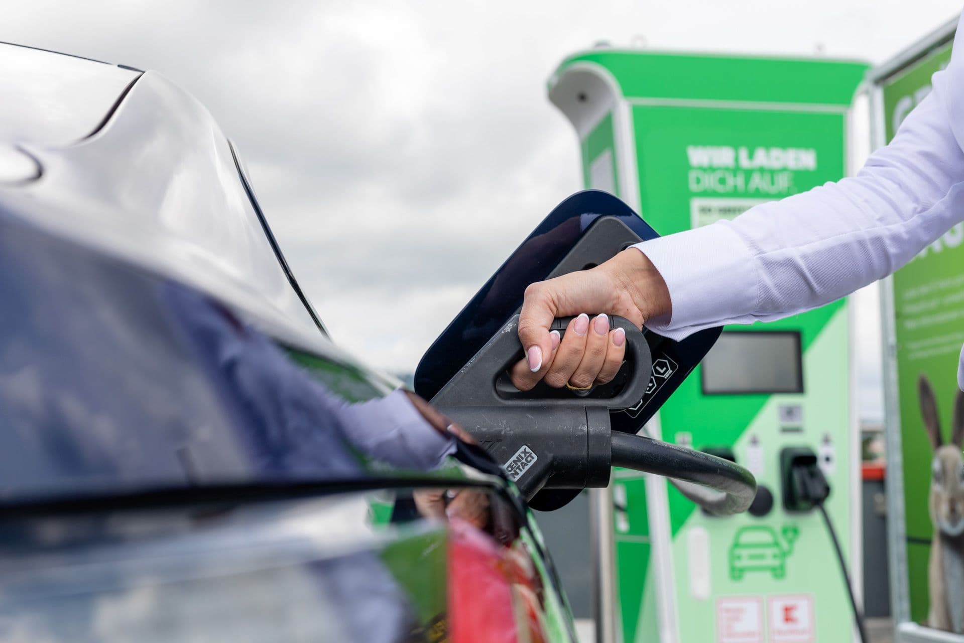 E-Auto laden bei Kaufland jetzt für 22 Cent/kWh