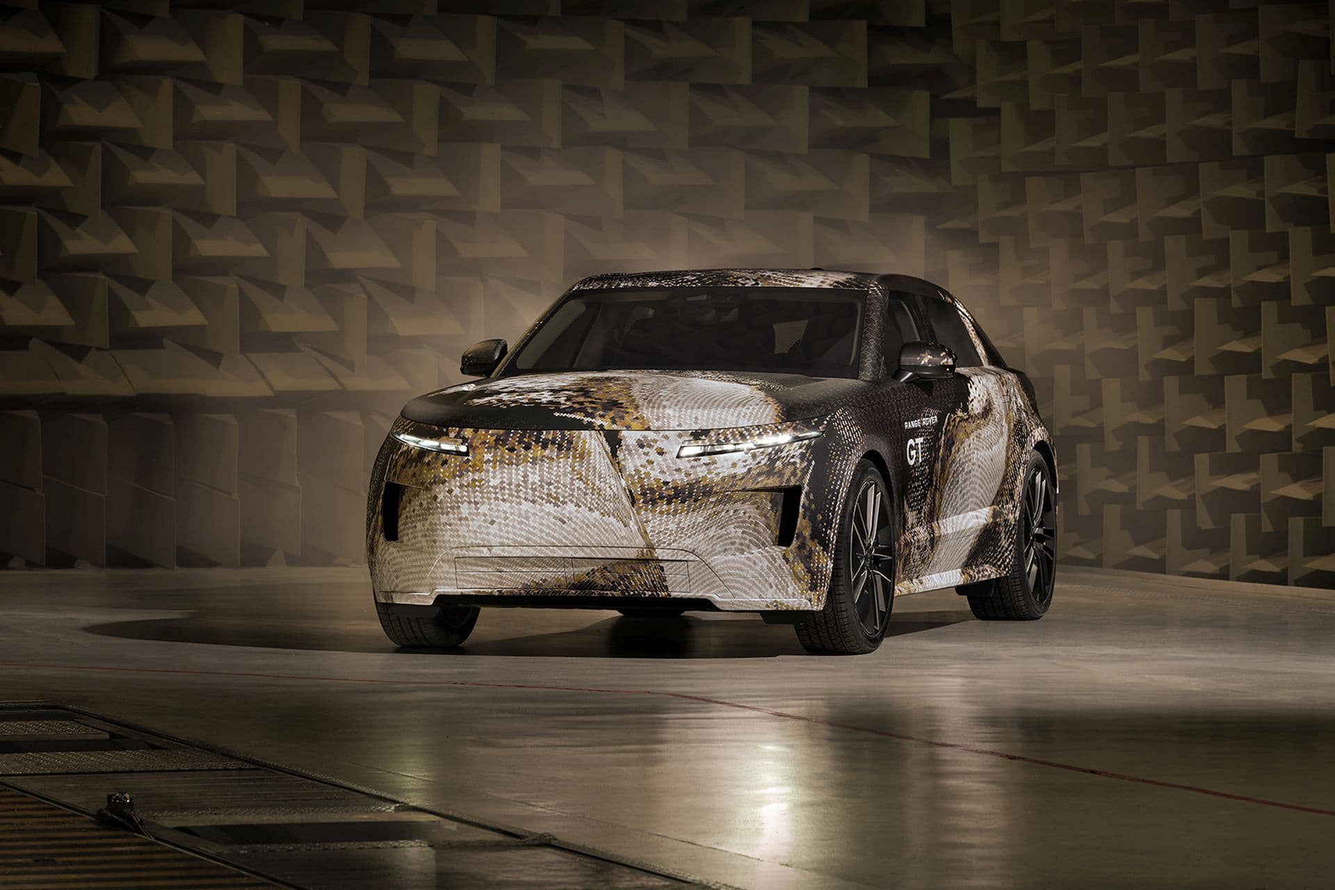 Range Rover GT: Erstes E-Modell der neuen EMA-Plattform