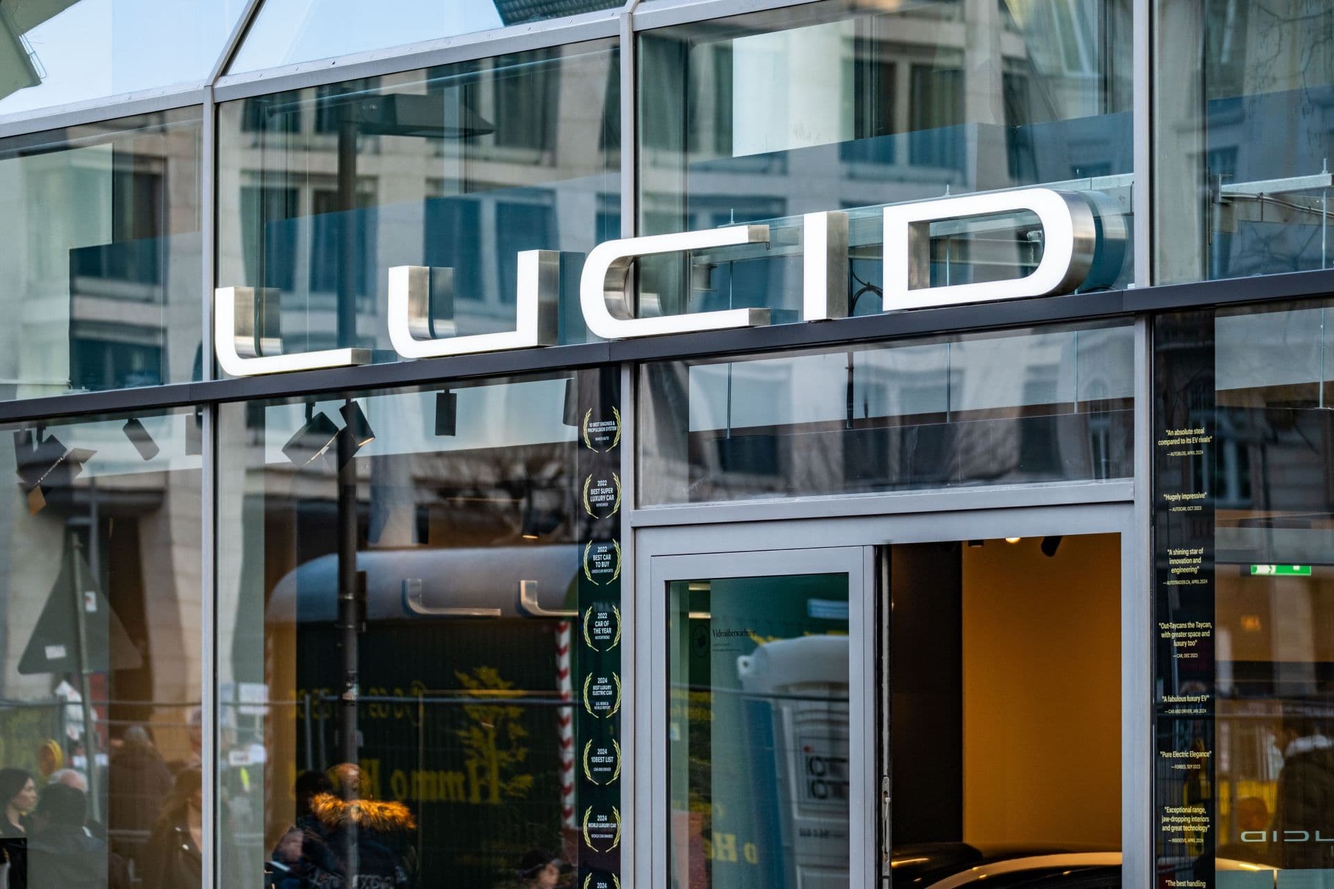 Bolt und Lucid planen 25.000 Robotaxis für Europa