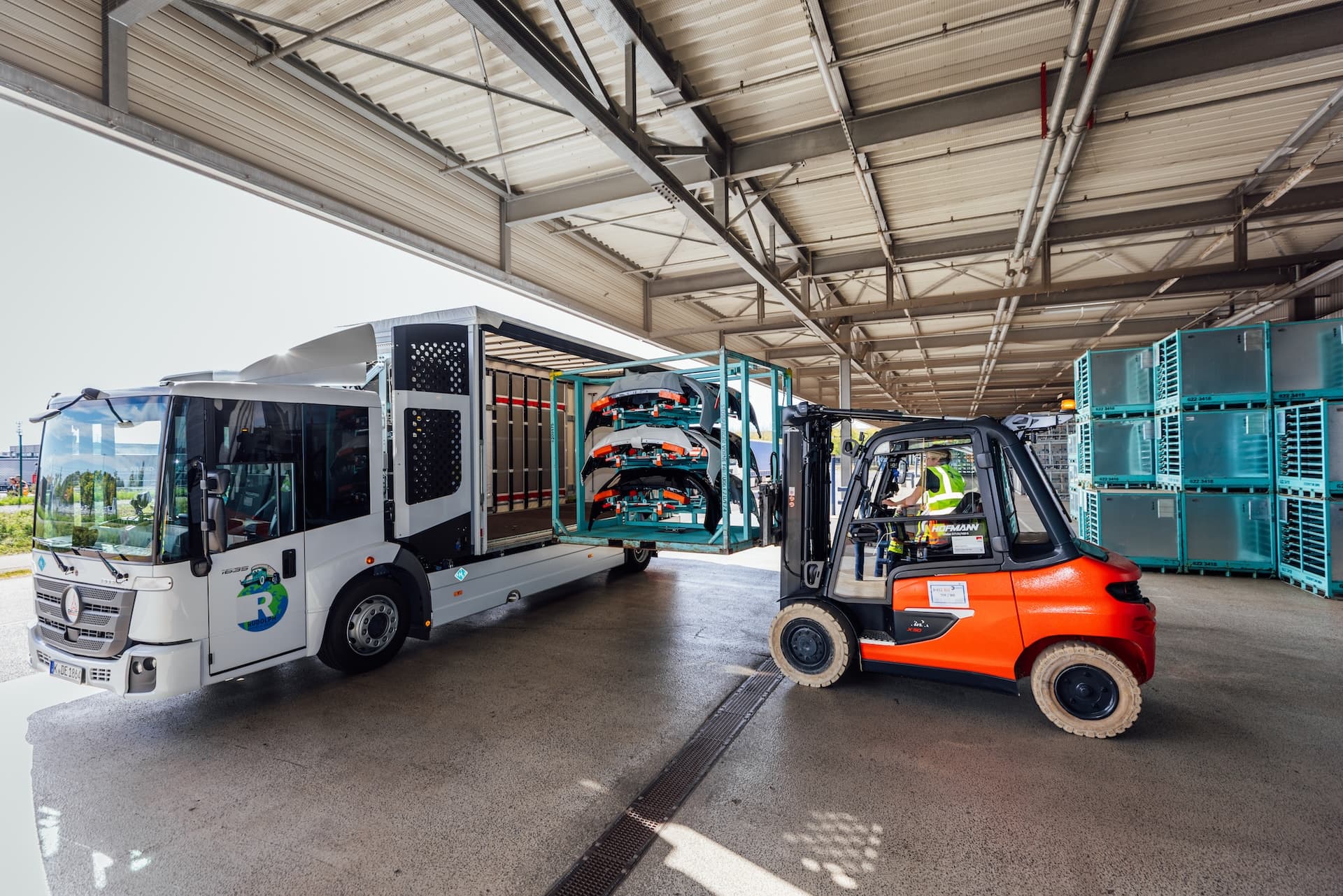 BMW erprobt Wasserstoff-Verbrenner in der Logistik