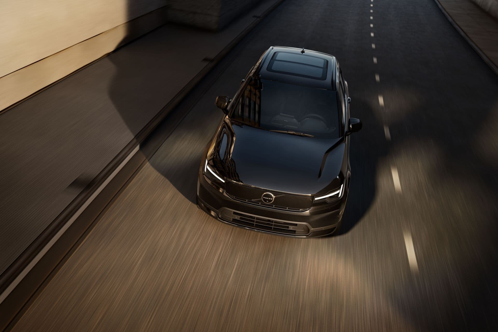 Volvo EX40: Drei Elektroantriebe und bis zu 575 km Reichweite