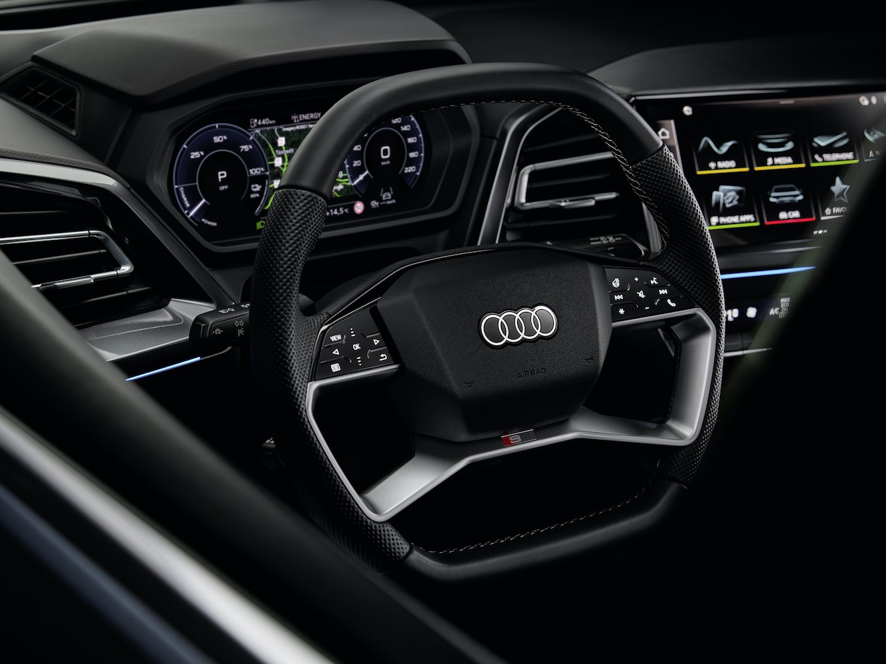 Audi Q4 e-tron: Blick in den Innenraum – noch vor Weltpremiere