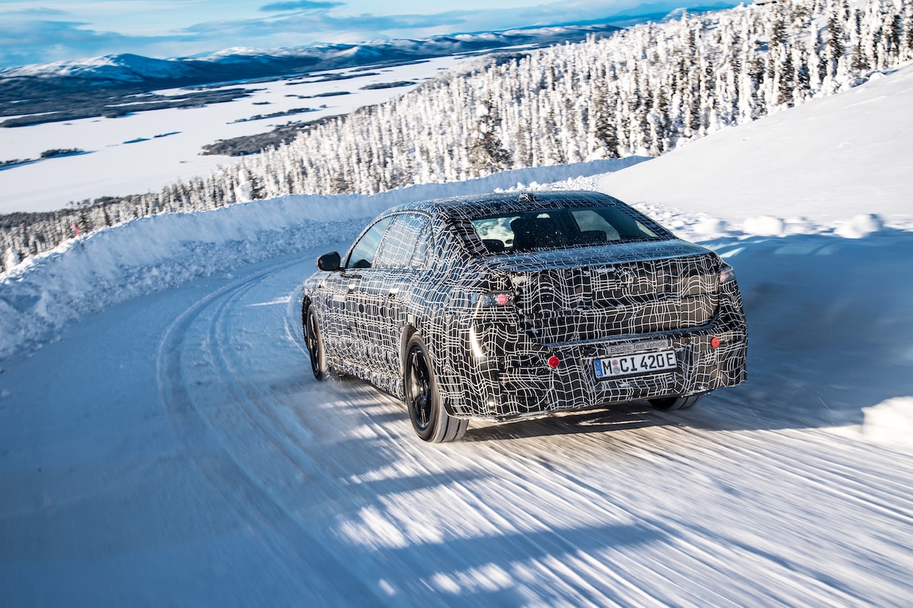 BMW-Elektroauto-i7-Wintertest-Lappland
